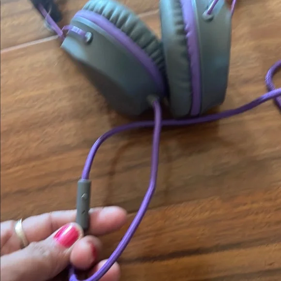 Purple and Gray Headphones - Picture 6 of 6